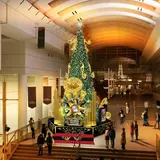 毎年恒例クイーンズスクエア横浜のクリスマスツリー！音と光でみなとみらいの賑わいを創出