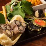 ラグジュアリーホテルの開運恵方巻で西南西を向いて福を呼び込む！高級食材をつかった特別な一品