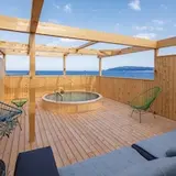 伊豆・伊東温泉が卒業旅行を応援！“海と山と源泉かけながし”1泊朝食付で素泊りよりもリーズナブル