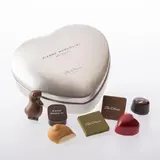 世界最優秀パティシエとのコラボやロングセラーのチョコパイ！「オークラ東京」のバレンタイン商品が登場