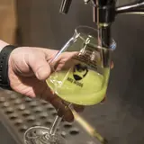 ビールサーバーから注ぐ！【BrewDog×東京茶寮】から新感覚の日本茶『NITRO Green Tea』限定販売！