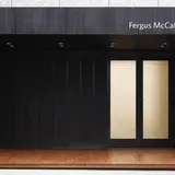 白を貴重とした作品を制作し続けた画家ロバート・ライマン展覧会が東京で開催！