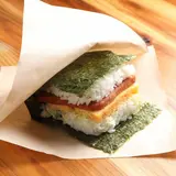 飲めるおにぎり屋『おにぎりBar 渋谷園』オープン！沖縄本場のポーク玉子おにぎりとお酒と一緒に味わえる！