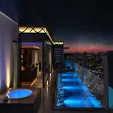 沖縄の夜を楽しもう！人気DJが盛り上げる『ROOFTOP POOL PARTY』期間限定開催！