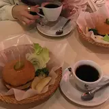 ボンネット