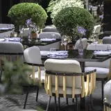 Le Coq wine & bistro 花园