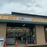 周ちゃん広場（産直市場）