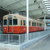 赤胴車のある広場