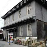 黒壁ガラス館
