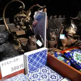この辺り骨董品屋が多い