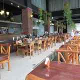 水岸森林湖畔餐庁