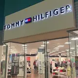 トミー ヒルフィガー