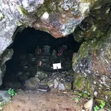 玉殿岩屋・虚空蔵窟