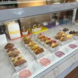 HELLO! DONUTS