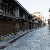 金屋町（千本格子の家並み）