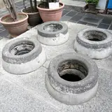Four-eyedwell