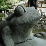 何故かカエル像が多い