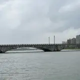 萬代橋