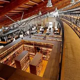 スターバックスコーヒー 武雄市図書館店（STARBUCKS COFFEE）