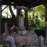 怪しげな地蔵尊があるらしい