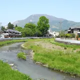 天野川と伊吹山