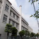 煙突がある学校