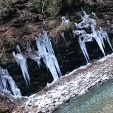 三十槌の氷柱