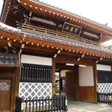 スクエア横の寺町
