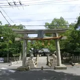 泉穴師神社