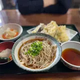弥助そばや
