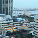横浜ベイクォーター