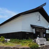 仙北市観光情報センター「角館駅前蔵」