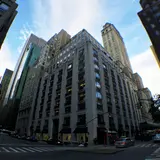 Barneys New York, Madison