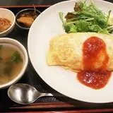 旬食台所 なべや ~こだわり鍋と厳選地酒の店 新橋~ 【 居酒屋 地酒 】