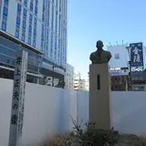 井上正夫の像