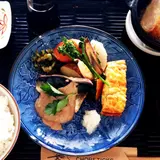 ミニヨン サカノウエ