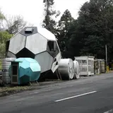 妙なオブジェ？