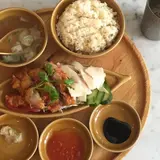 シンガポール海南鶏飯 水道橋本店