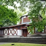 軽井沢絵本の森美術館