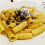 トラットリア・マッケローニ