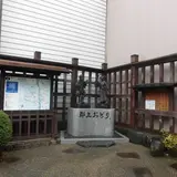 郡上おどりの像
