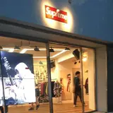 Supreme Daikanyama