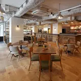 Cafe, Dining & Bar 104.5（イチマルヨンゴー）