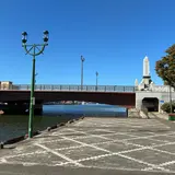 ぬさまい広場