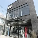 オニツカタイガー 表参道