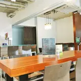 Holoholo Cafe & Market