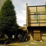 文京区立本郷図書館