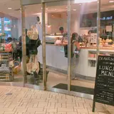 DEAN & DELUCA
