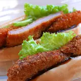 明るいうちに腹ごしらえを