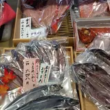 釜鶴ひもの店 本店